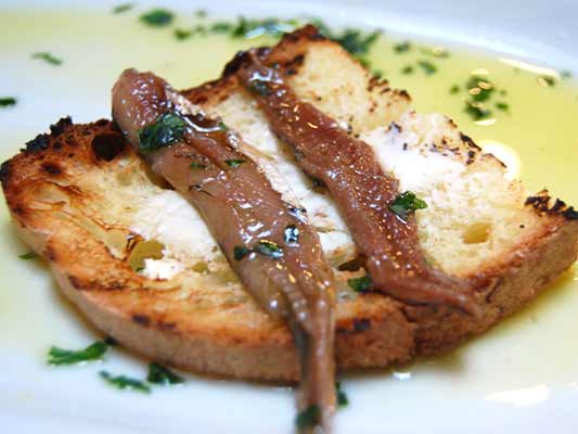 ristorante_soreva_crostini_alici_533X400