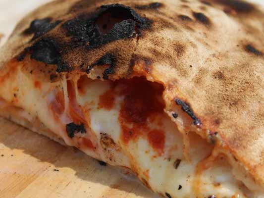 ristorante_soreva_pizza_calzone_ripieno_533X400